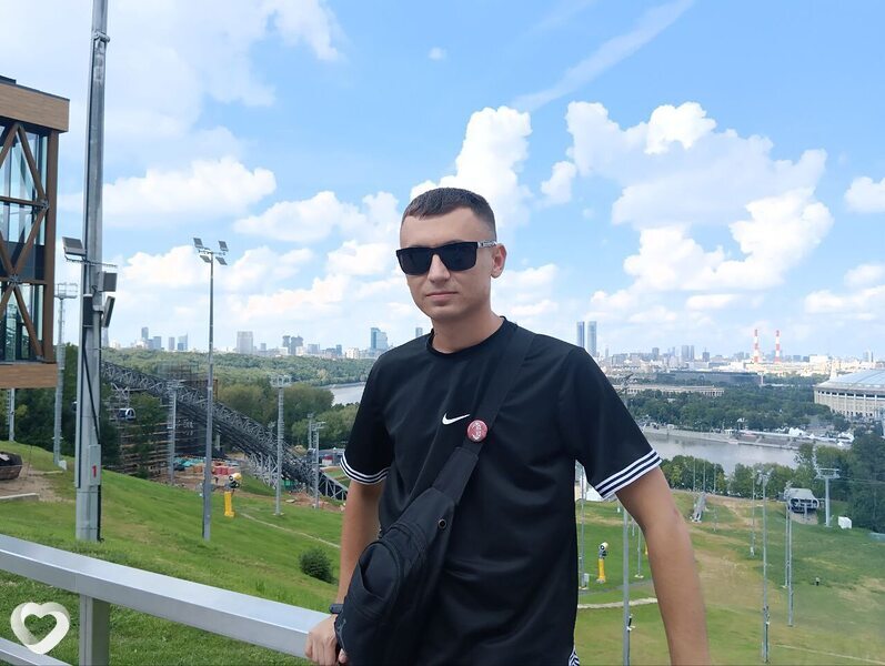 Иван, 25, Евпатории — анкета №2551231