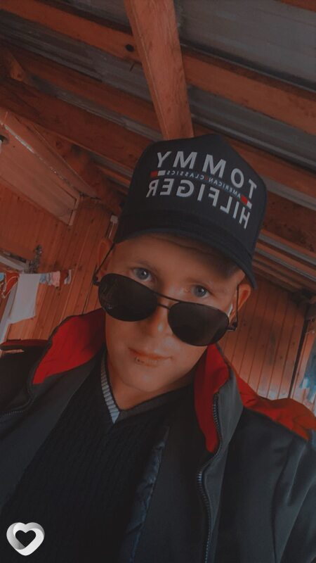 Александр, 22, Ижевске — анкета №2552414