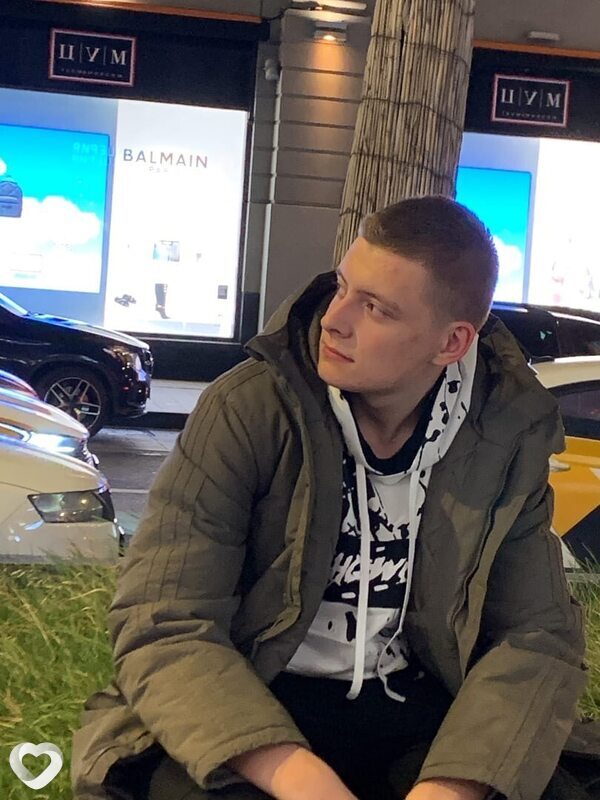 Александр, 22, Москве — анкета №2552203