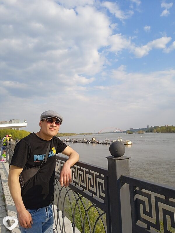 Давлатбек, 26, Новосибирске — анкета №2552353