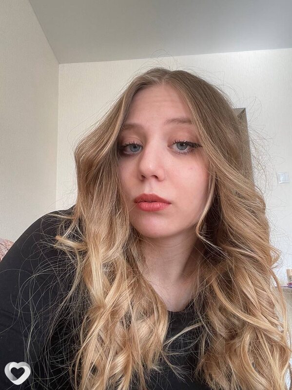 Алена, 19, Новосибирске — анкета №2552137