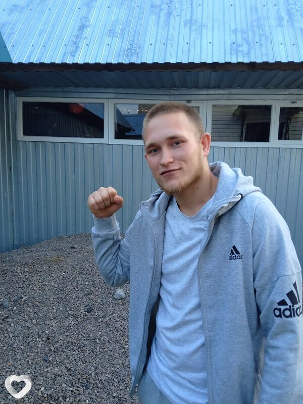 Кирилл, 21, Тюмени — анкета №2552577