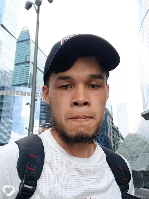 Хилолбек, 22, Москве — анкета №2553157