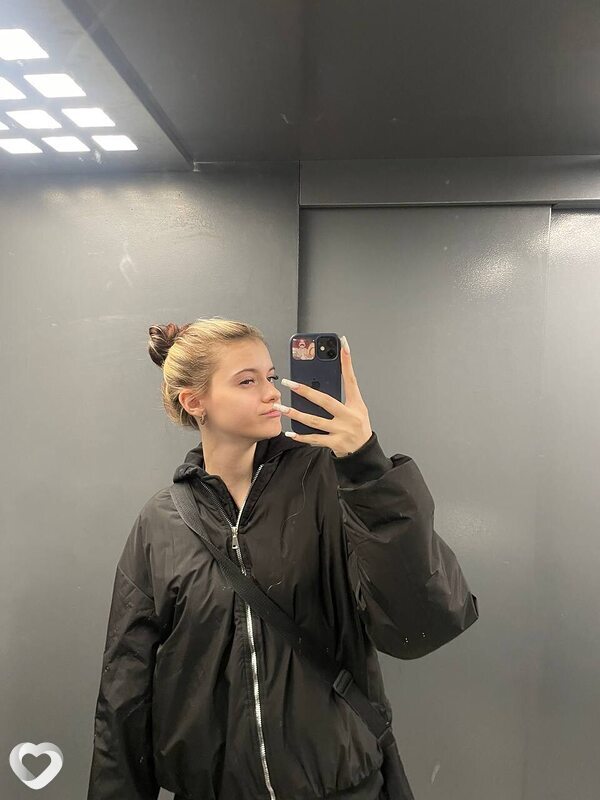 Алена, 20, Казани — анкета №2553438