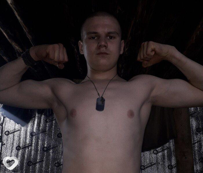 Юра, 19, Луге — анкета №2554145