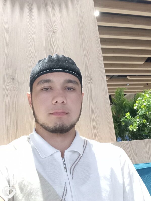 Azizbek, 27, Екатеринбурге — анкета №2554327