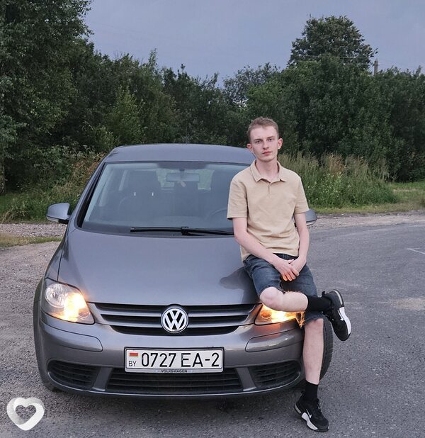 Артем, 22, Витебске — анкета №2554863
