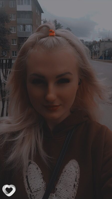 Вероника, 21, Барнауле — анкета №2554878