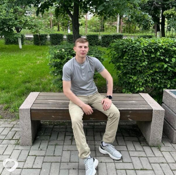 Кирилл, 29, Москве — анкета №2555113