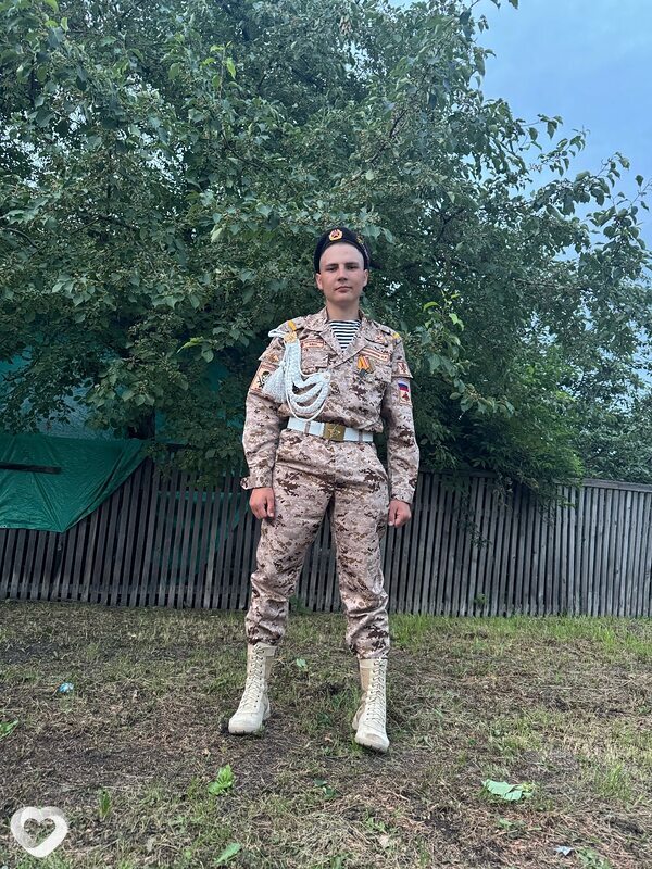 Николай, 21, Барнауле — анкета №2555790