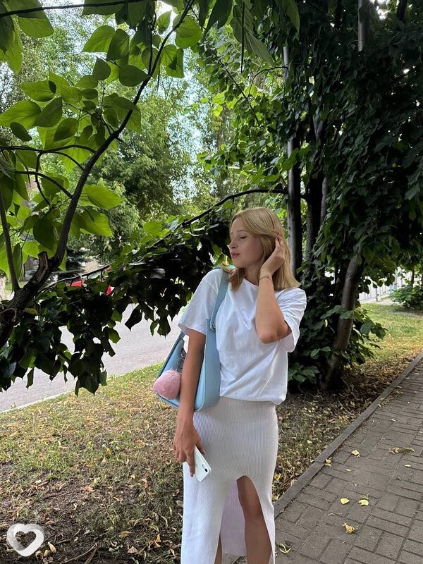 Ульяна, 22, Пятигорске — анкета №2555870