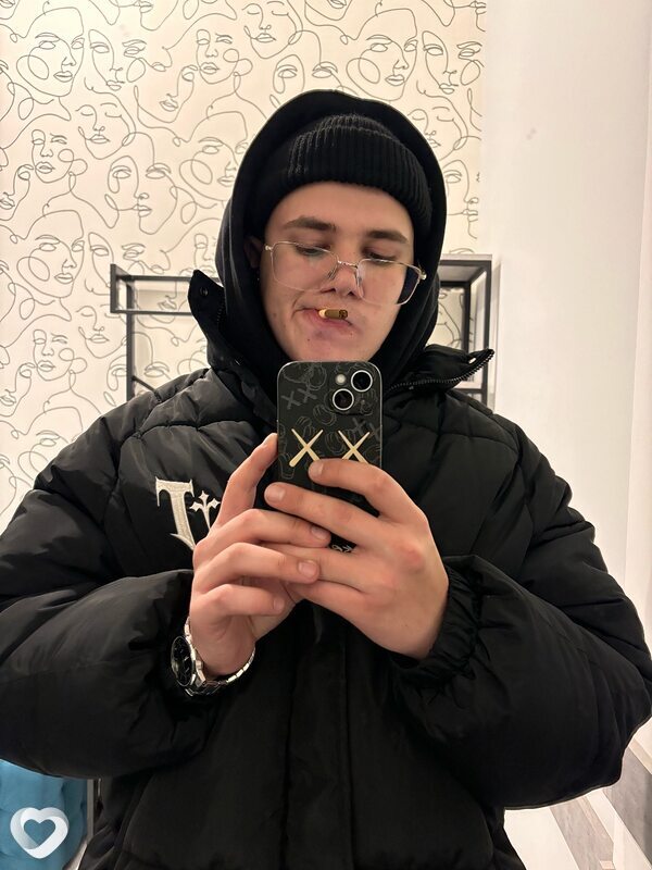 Александр, 23, Москве — анкета №2556228
