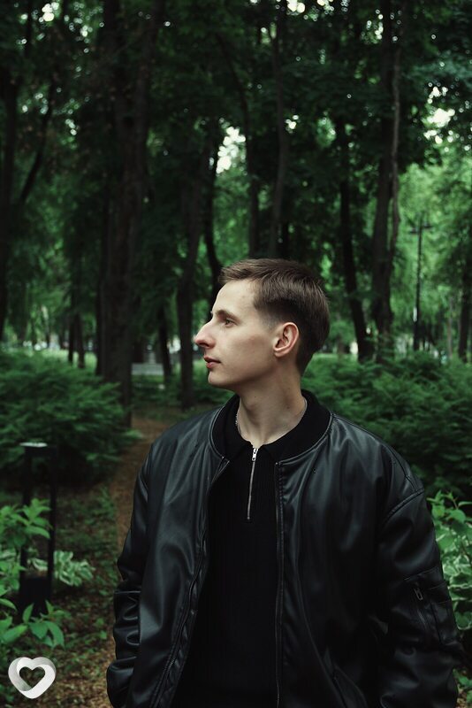 Толя, 23, Краснодаре — анкета №2556416