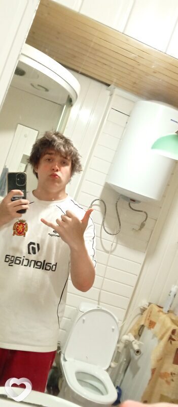 Дмитрий, 19, Саратове — анкета №2556473