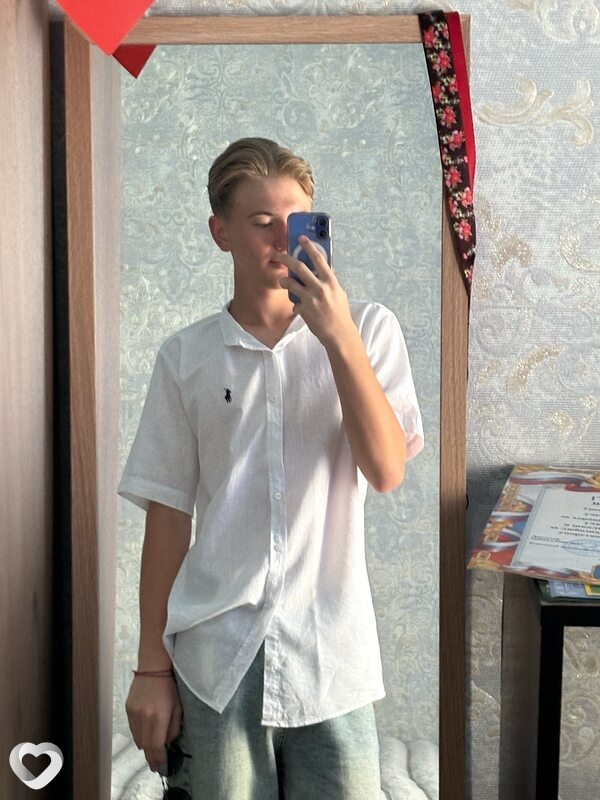 Саша, 19, Белореченске — анкета №2684851