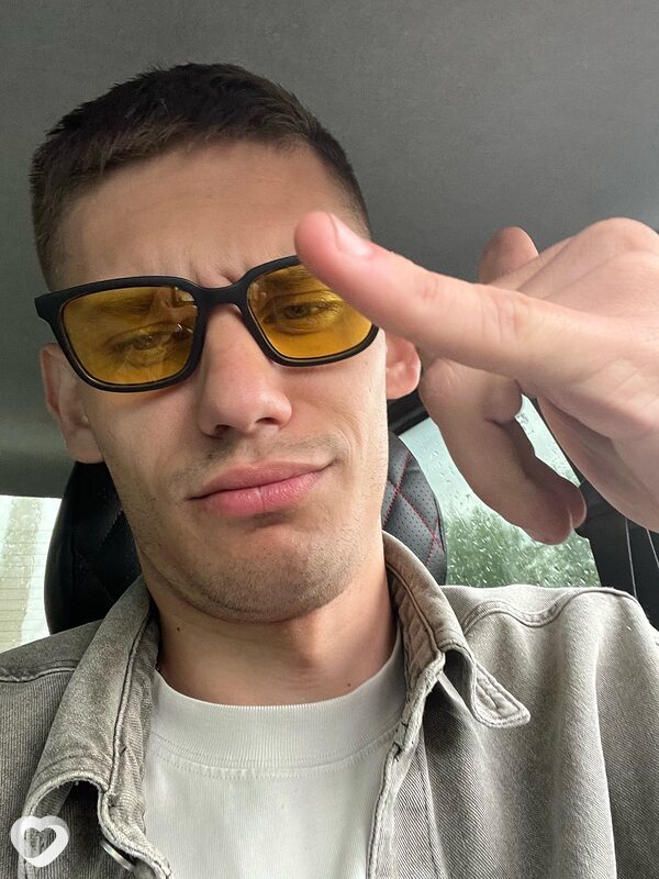 Виталий, 21, Стаханове — анкета №2684856