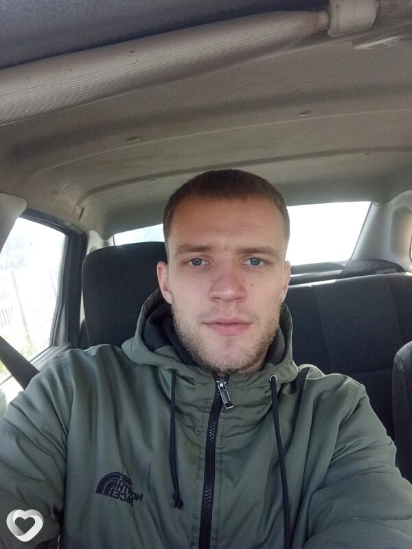 Максим, 28, Речице — анкета №2556751
