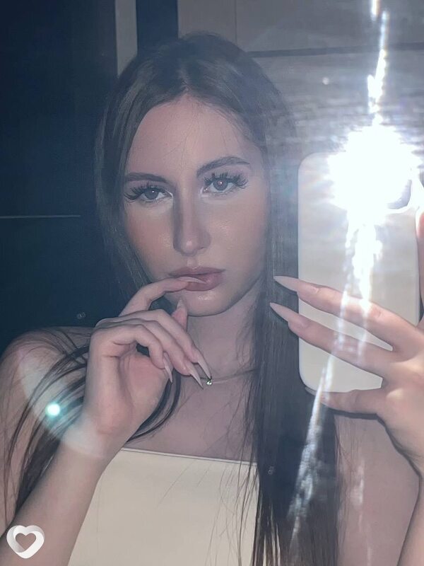 Карина, 23, Москве — анкета №2556804