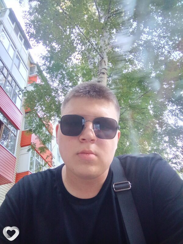 Женя, 19, Нефтеюганске — анкета №2557132