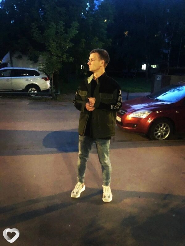 Юра, 25, Москве — анкета №2557281