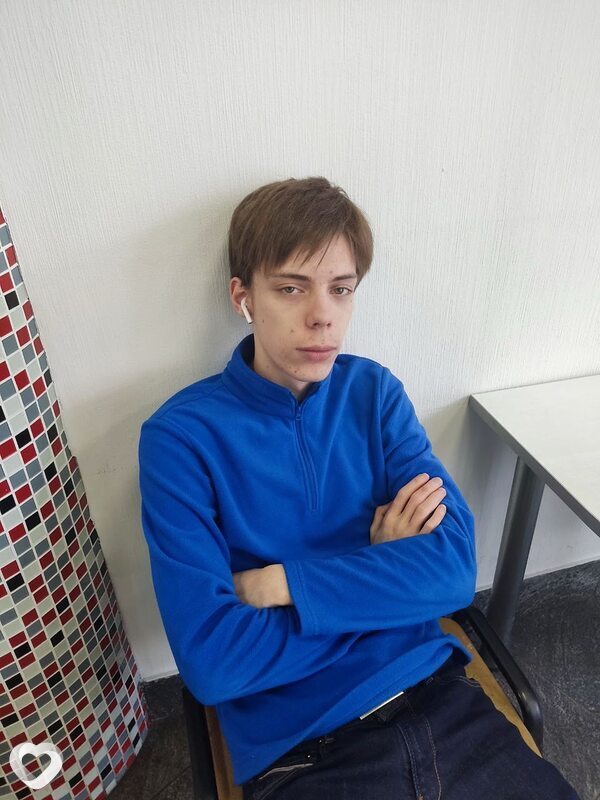 Иван, 21, Твери — анкета №2557424