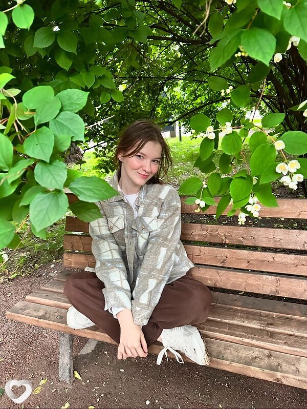 Наташа, 21, Новосибирске — анкета №2557974
