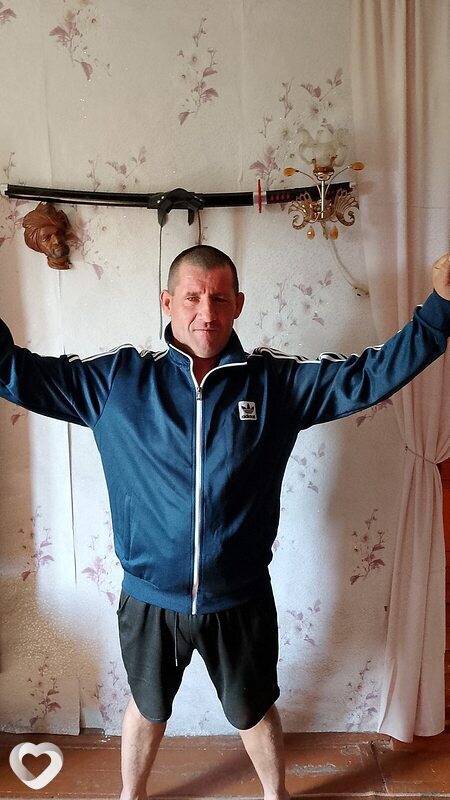 Эдик, 41, Бийске — анкета №2558726