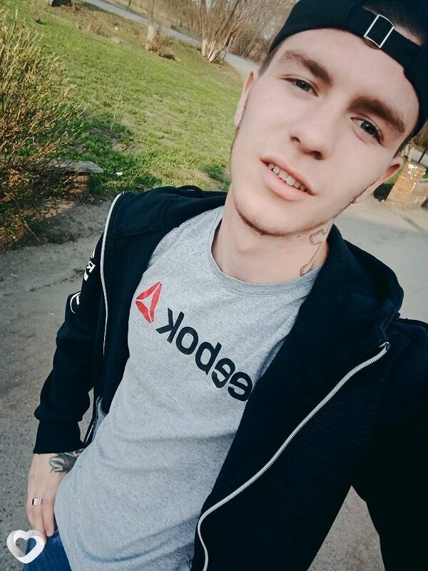 Дмитрий, 28, Ленинске-Кузнецком — анкета №2558557