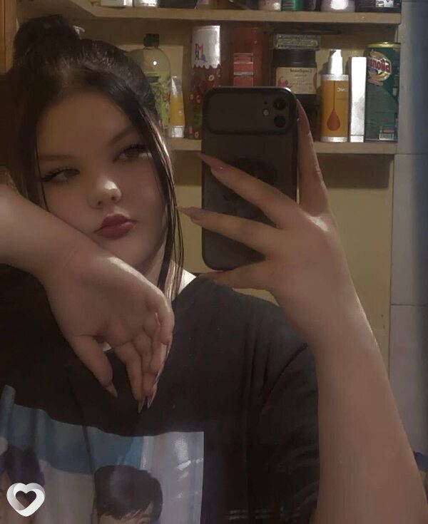Таня, 22, Томске — анкета №2558915