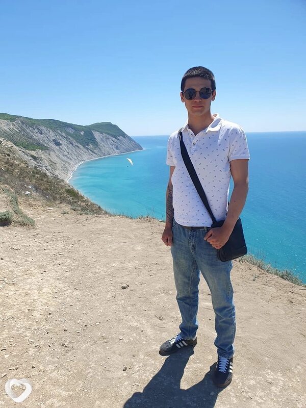 Тимур, 21, Севастополе — анкета №2559058