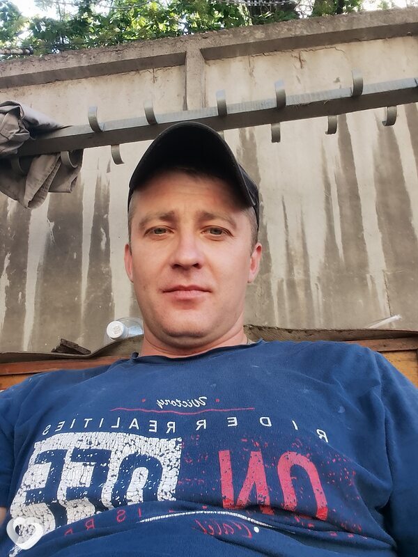 Александр, 39, Торезе — анкета №2559760