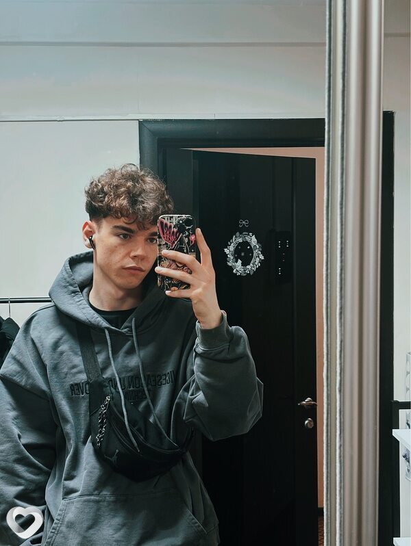 Александр, 23, Барнауле — анкета №2559777