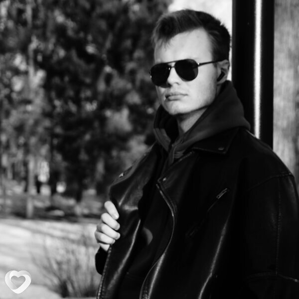Леонид, 22, Новосибирске — анкета №2559614