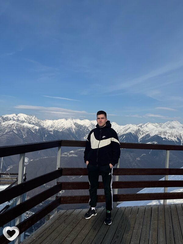 Максим, 23, Богородске — анкета №2559670