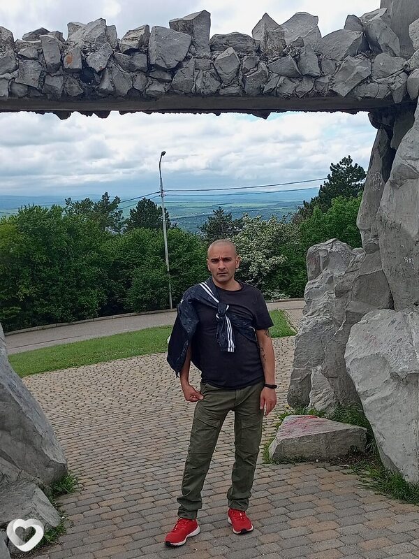 Яннис, 39, Пятигорске — анкета №2559676