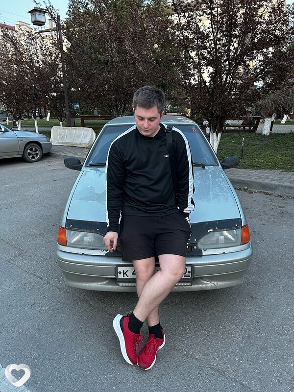 Максим, 23, Керчи — анкета №2559691