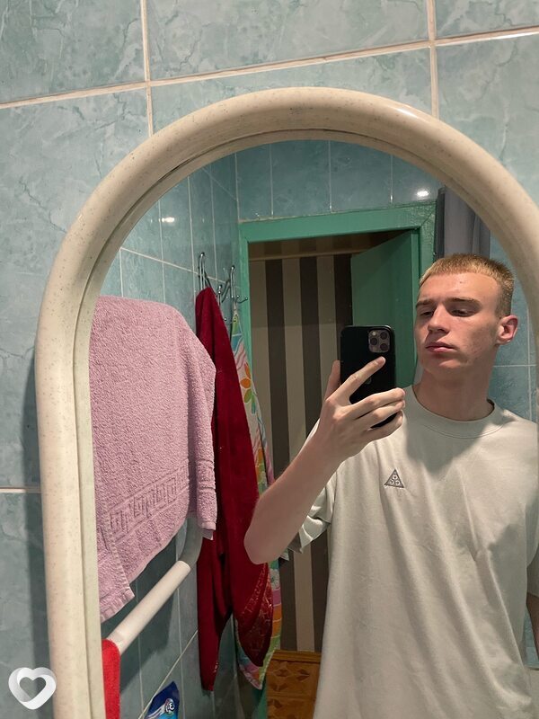 Стас, 21, Минске — анкета №2560536