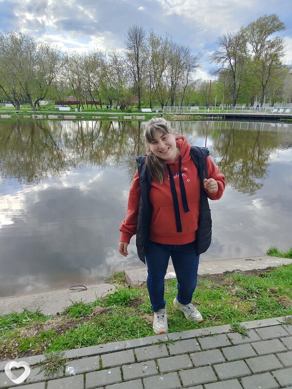 Аня, Комсомольск