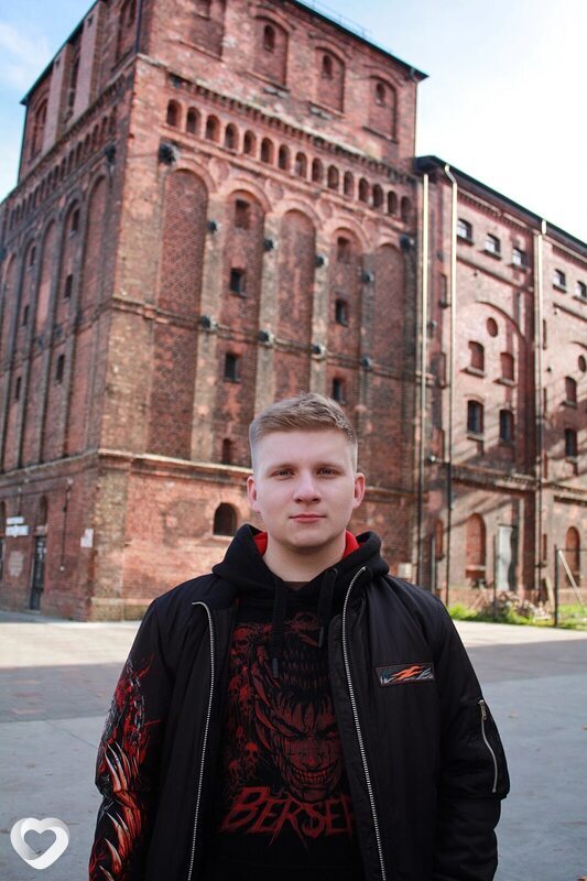 Михаил, 23, Серпухове — анкета №2560663