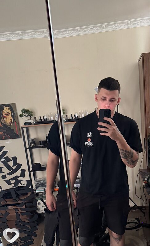 Григорий, 22, Каменске-Шахтинском — анкета №2560941
