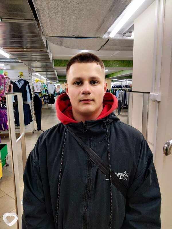 Артём, 23, Москве — анкета №2561030