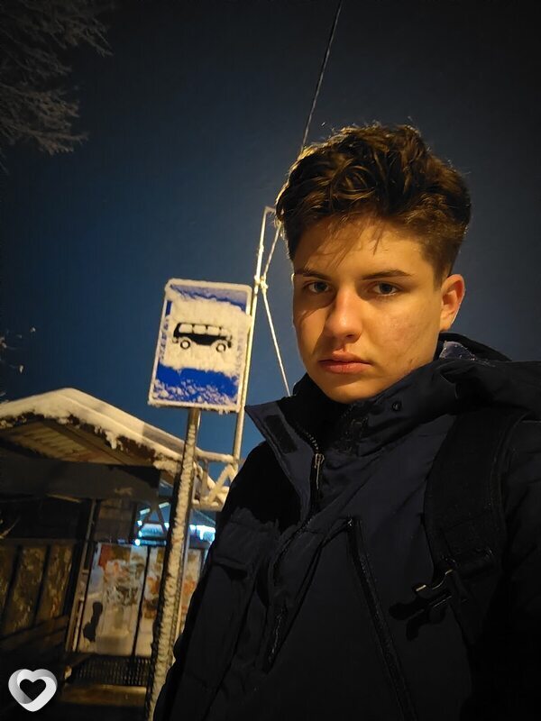 Артём, 20, Краснодаре — анкета №2561186