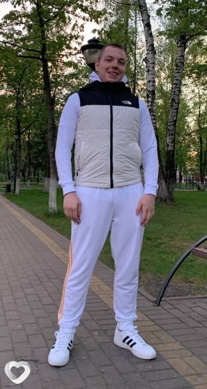 Никита, 20, Брянске — анкета №2561573
