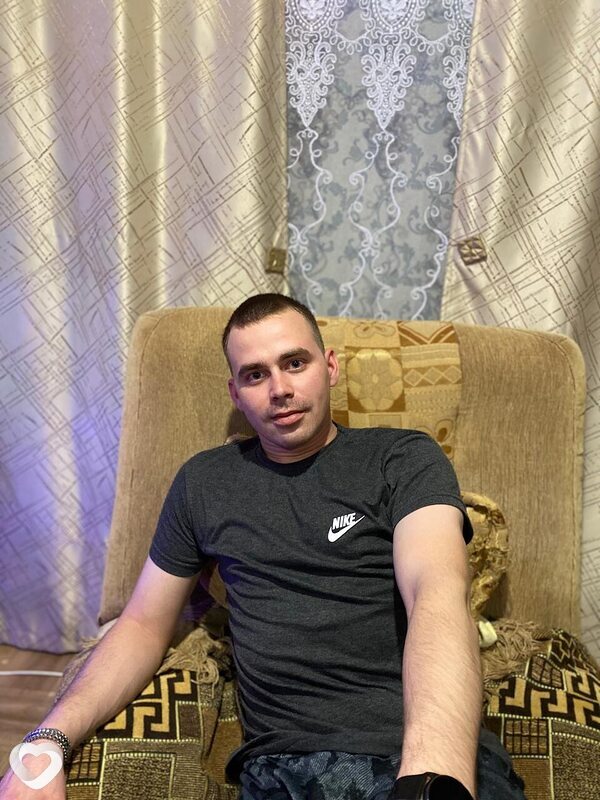 Вадим, 26, Омске — анкета №2563123