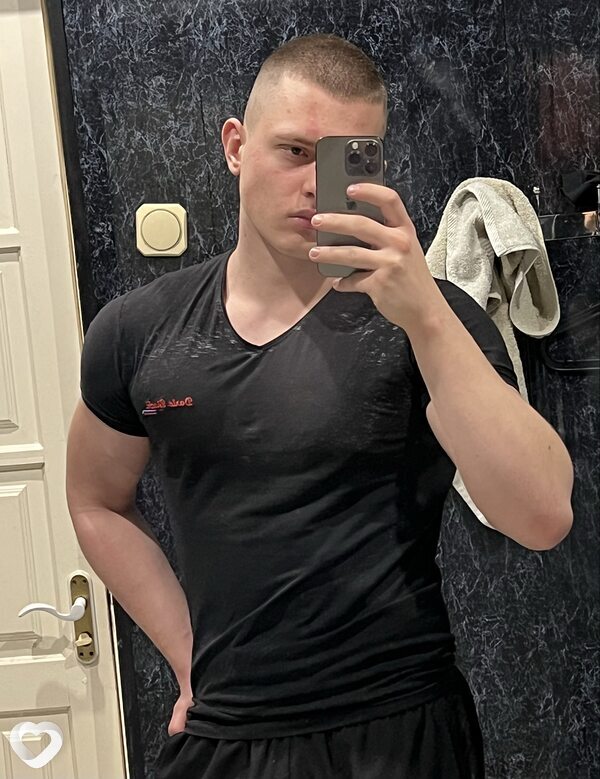 Сергей, 19, Шахтах — анкета №2562593