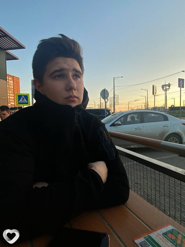 Назар, 20, Москве — анкета №2562836