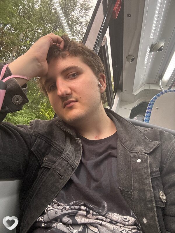 Вадим, 21, Москве — анкета №2564296