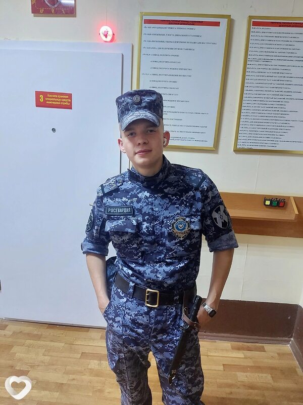 Дмитрй, 22, Новомосковске — анкета №2564101
