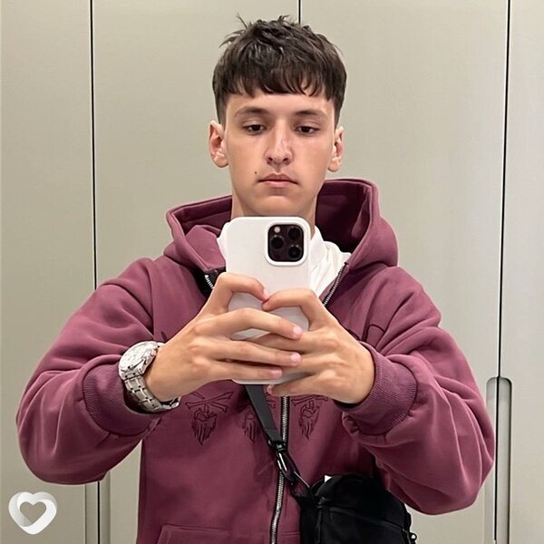 Александр, 20, Калининграде — анкета №2563892