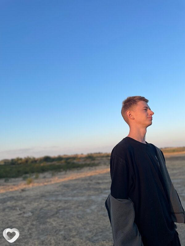Андрей, 20, Москве — анкета №2564270